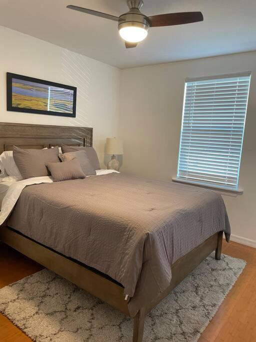 Updated,spacious, Maritime 3br Downtown *